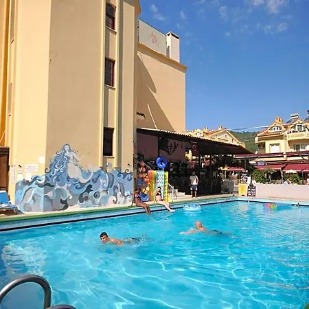 Grand Soel מלון דירות 3*